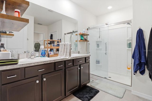 660 HICKORY COURSE LOOP, Ocala, FL 34472