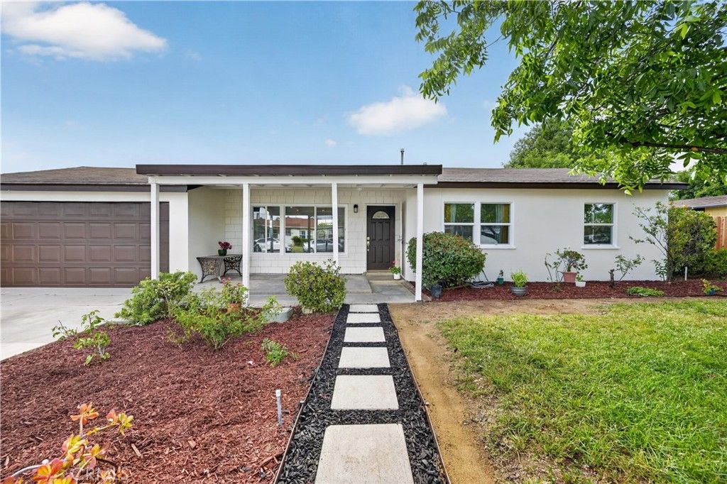 Image 5 of property listing at 5651 Babb, Riverside, CA 92503