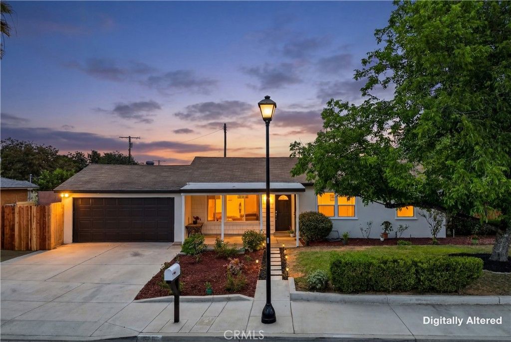 Image 6 of property listing at 5651 Babb, Riverside, CA 92503
