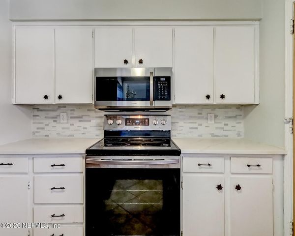 1551 EL CAMINO Road 4, Jacksonville, FL 32216