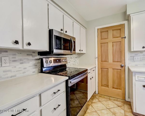 1551 EL CAMINO Road 4, Jacksonville, FL 32216