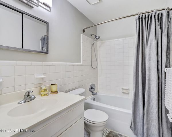 1551 EL CAMINO Road 4, Jacksonville, FL 32216