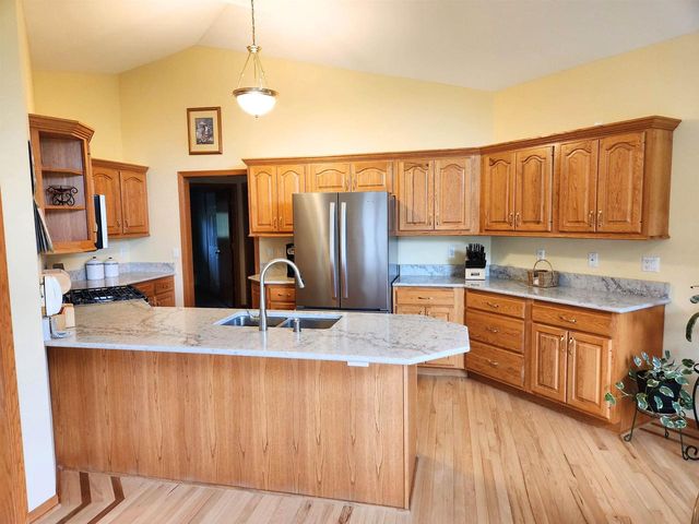 6912 Valiant Drive, Windsor, WI 53598