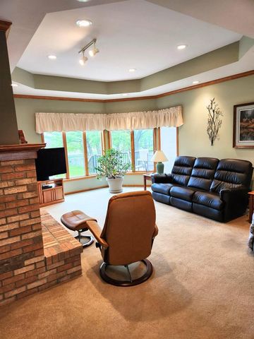 6912 Valiant Drive, Windsor, WI 53598
