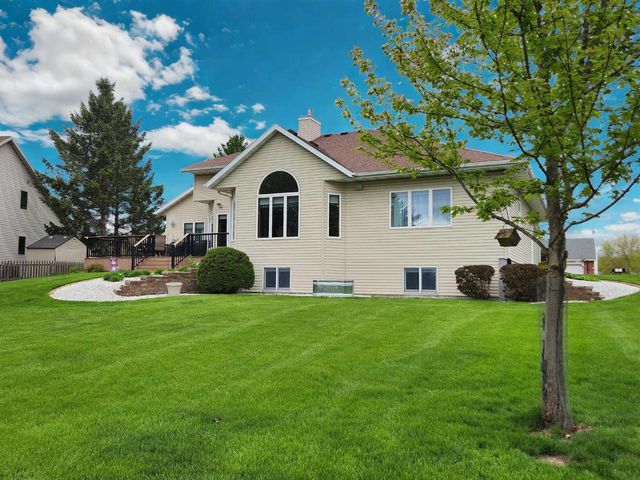 6912 Valiant Drive, Windsor, WI 53598