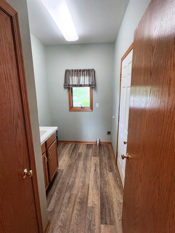 6912 Valiant Drive, Windsor, WI 53598