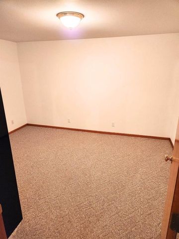6912 Valiant Drive, Windsor, WI 53598