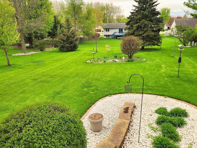 6912 Valiant Drive, Windsor, WI 53598