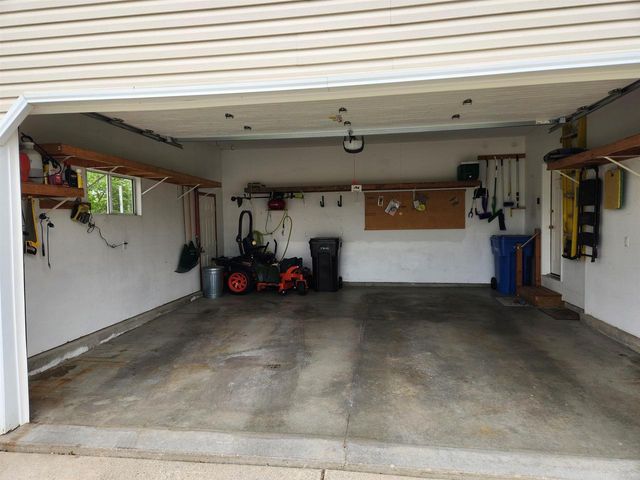 6912 Valiant Drive, Windsor, WI 53598