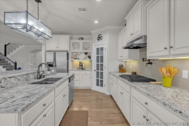 14484 S Lakewood Avenue, Bixby, OK 74008