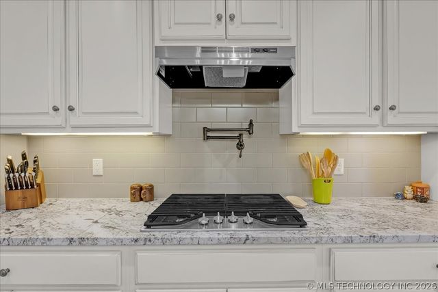 14484 S Lakewood Avenue, Bixby, OK 74008