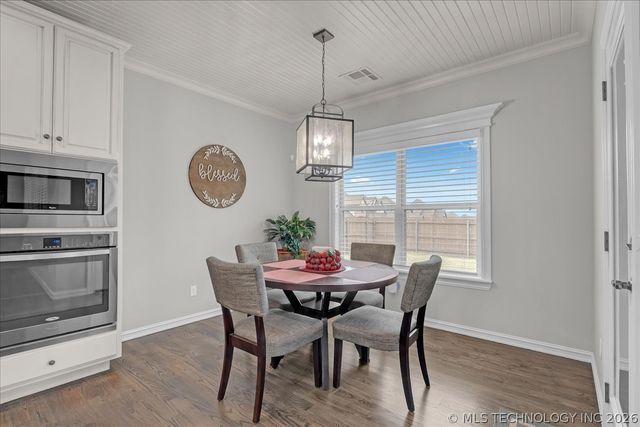 14484 S Lakewood Avenue, Bixby, OK 74008