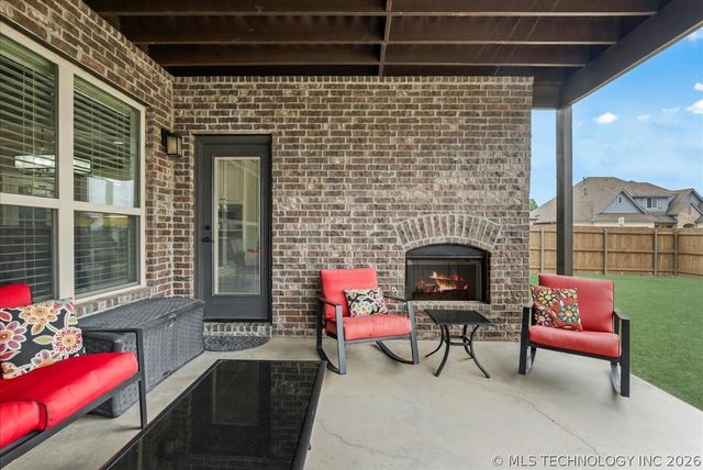 14484 S Lakewood Avenue, Bixby, OK 74008