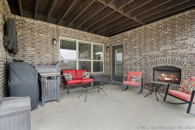 14484 S Lakewood Avenue, Bixby, OK 74008