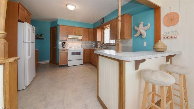 3656 Sandfiddler RD, Virginia Beach, VA 23456