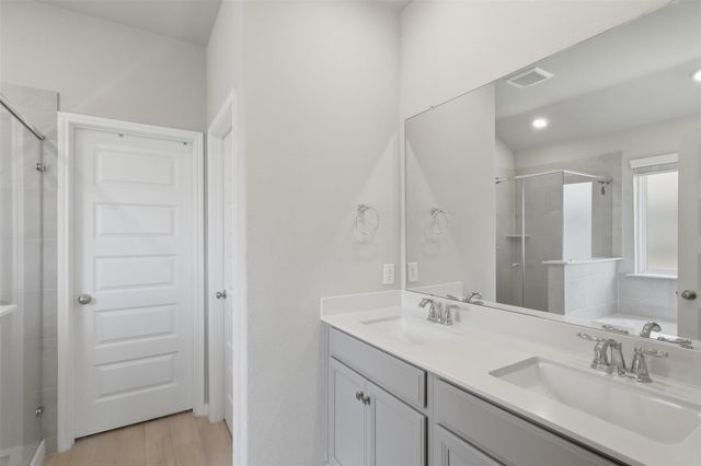 2304 W Winding Pines Drive, Tomball, TX 77375