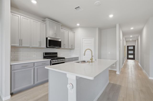 2304 W Winding Pines Drive, Tomball, TX 77375