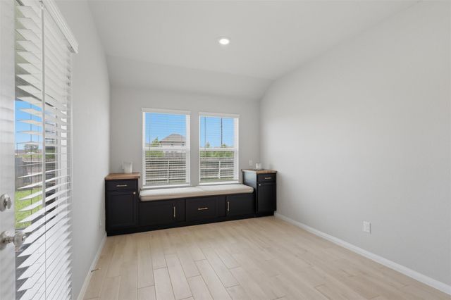 2304 W Winding Pines Drive, Tomball, TX 77375