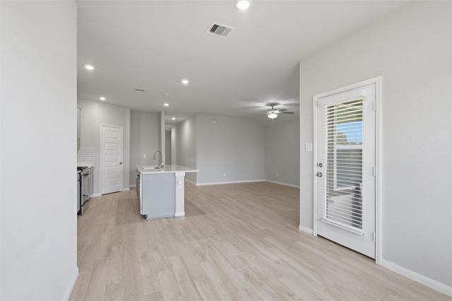 2304 W Winding Pines Drive, Tomball, TX 77375