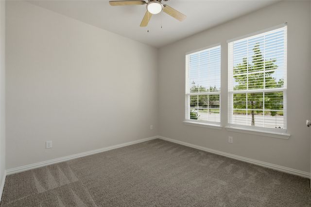 2701 S Market Square, Northlake, TX 76247