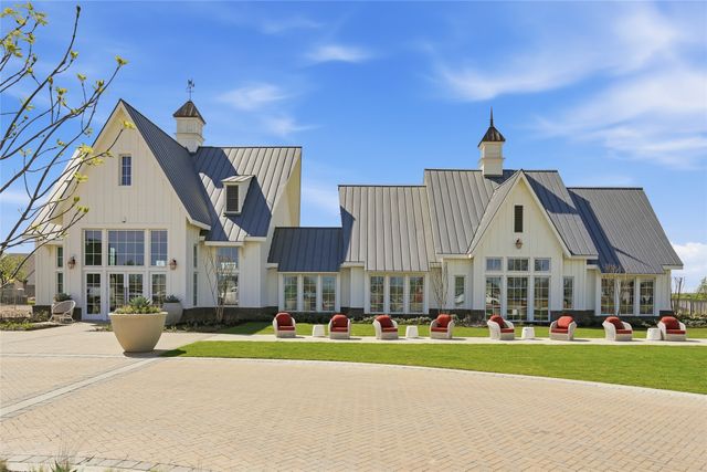 2701 S Market Square, Northlake, TX 76247