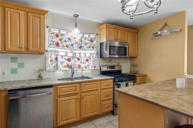 734 River Avenue, Providence, RI 02908