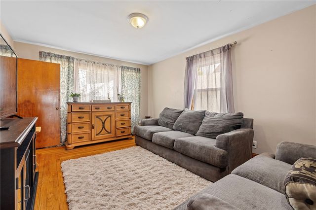 734 River Avenue, Providence, RI 02908