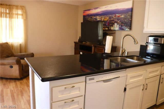 5611 White Cap Street, Las Vegas, NV 89110