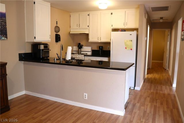 5611 White Cap Street, Las Vegas, NV 89110