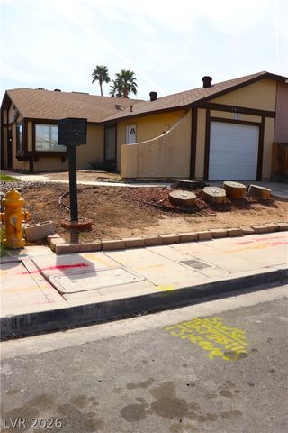 5611 White Cap Street, Las Vegas, NV 89110