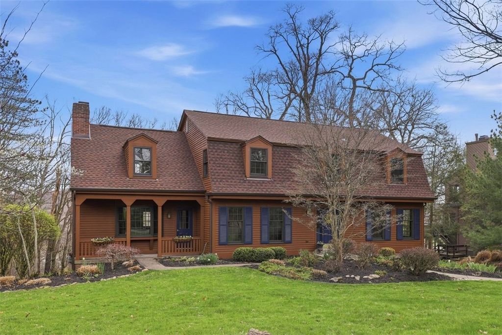 2040 Lake Marshall Drive, Mccandless, PA 15044
