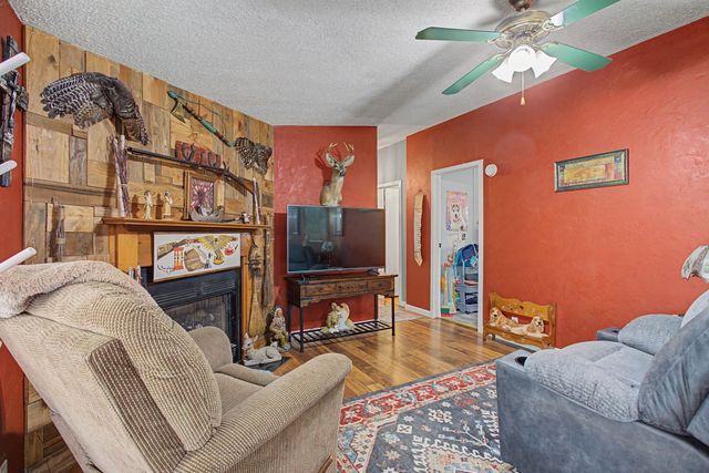 180 Gifford Ln, Hohenwald, TN 38462