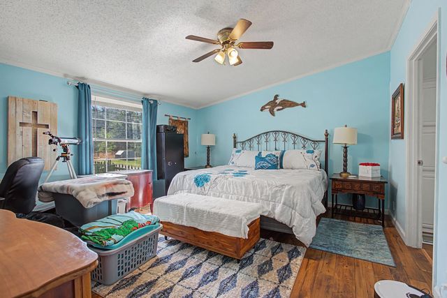 180 Gifford Ln, Hohenwald, TN 38462