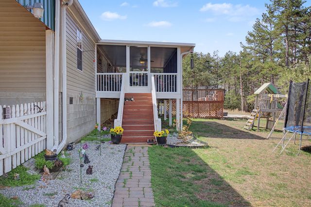 180 Gifford Ln, Hohenwald, TN 38462