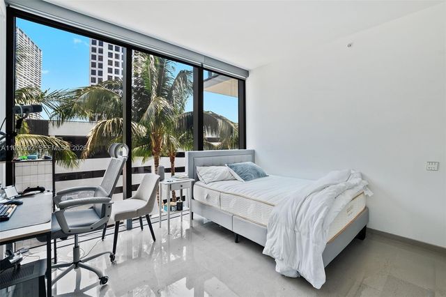 68 SE 6th Street 805, Miami, FL 33131