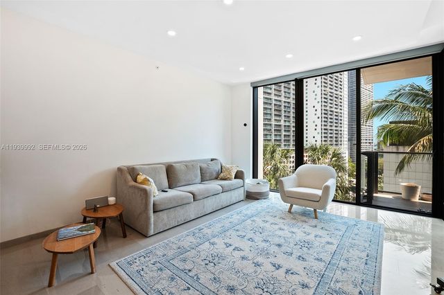 68 SE 6th Street 805, Miami, FL 33131