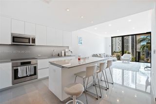 68 SE 6th Street 805, Miami, FL 33131