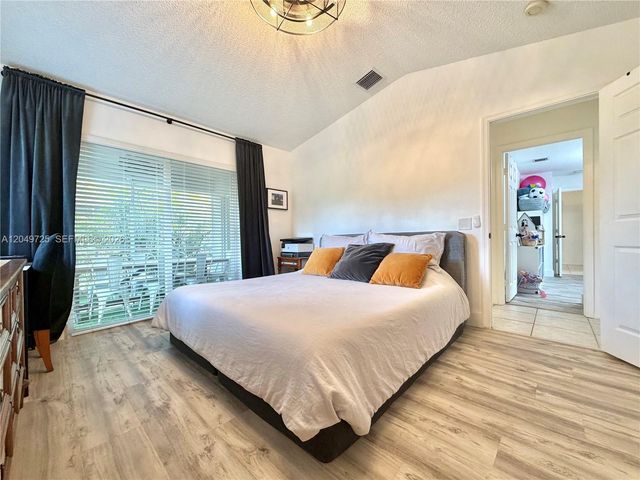 1333 Majesty Ter, Weston, FL 33327