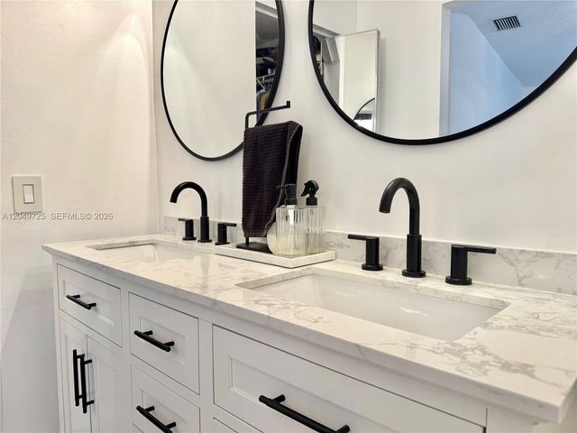 1333 Majesty Ter, Weston, FL 33327