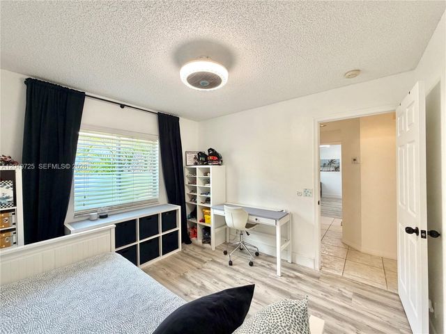 1333 Majesty Ter, Weston, FL 33327