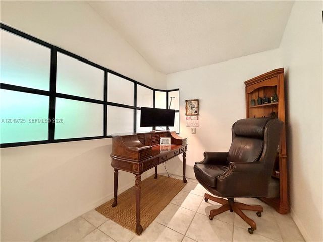 1333 Majesty Ter, Weston, FL 33327