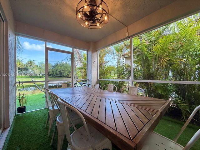 1333 Majesty Ter, Weston, FL 33327