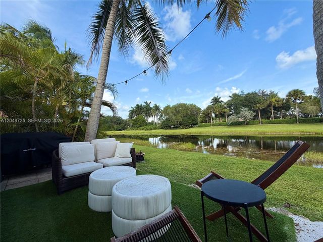 1333 Majesty Ter, Weston, FL 33327