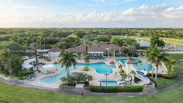 1333 Majesty Ter, Weston, FL 33327