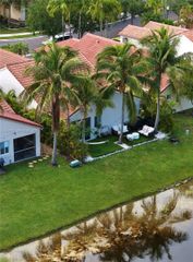 1333 Majesty Ter, Weston, FL 33327
