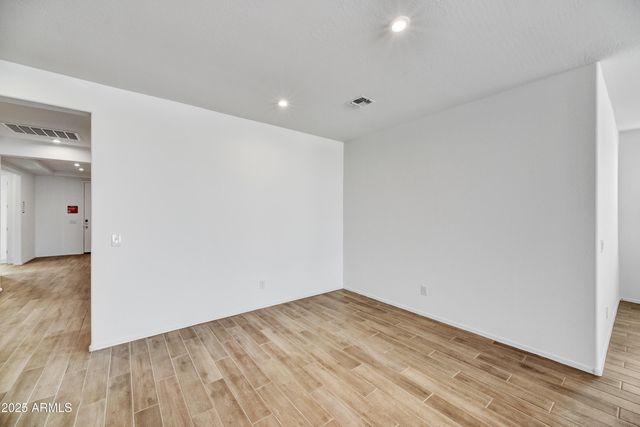 19032 W STELLA Avenue, Waddell, AZ 85355