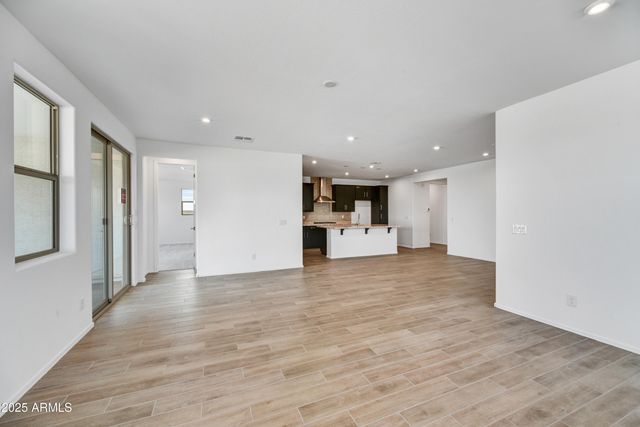 19032 W STELLA Avenue, Waddell, AZ 85355