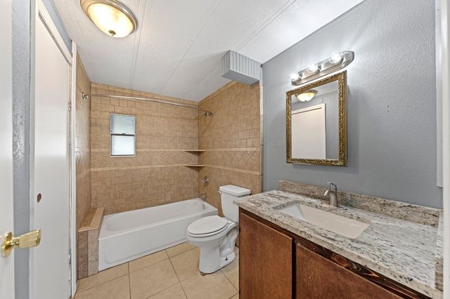 103 S Twombly Dr, Kerrville, TX 78028