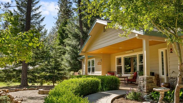 5827 Silverleaf Dr, Foresthill, CA 95631