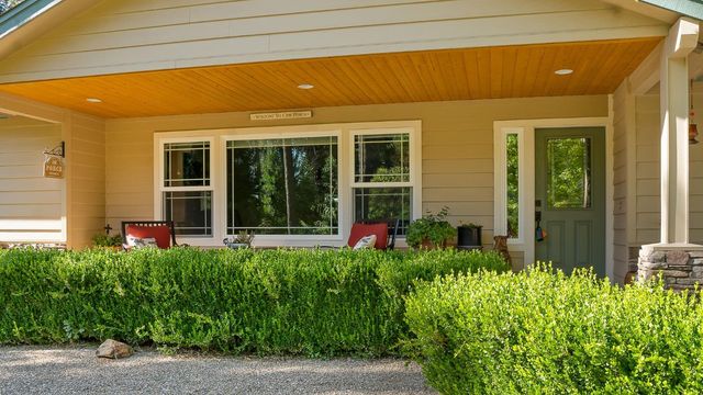 5827 Silverleaf Dr, Foresthill, CA 95631